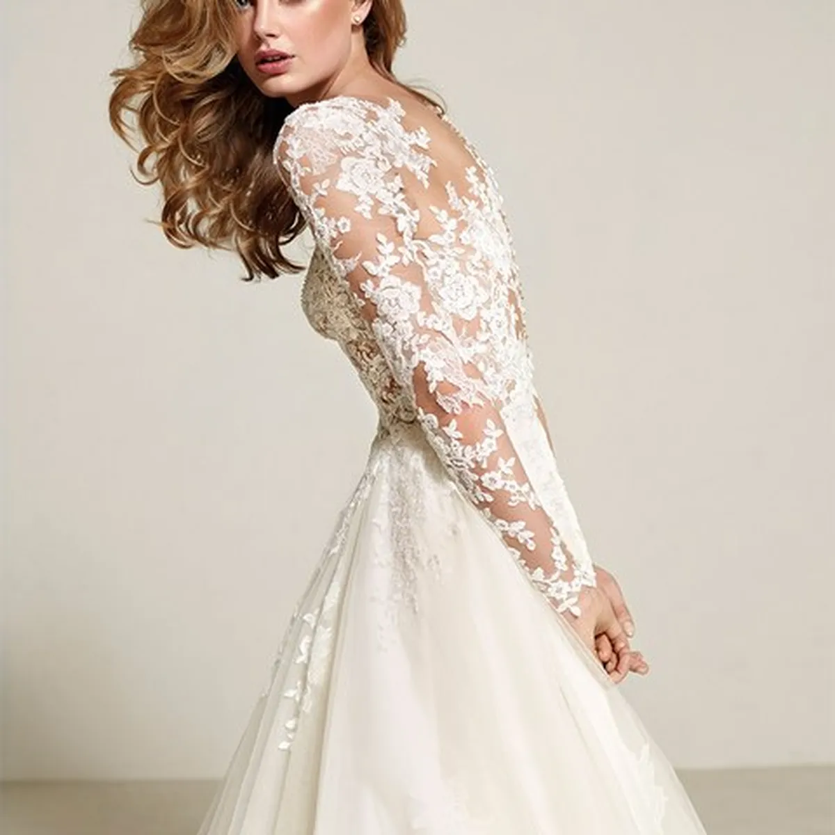 DRIZANA｜PRONOVIAS(プロノビアス)のウェディングドレス