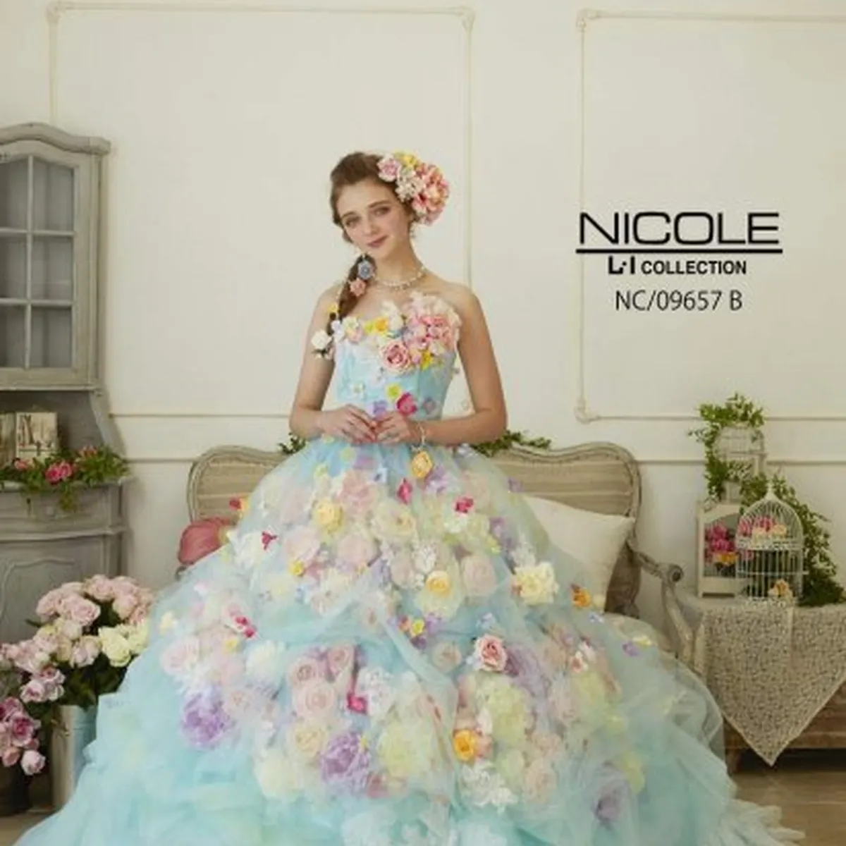 NC/09657 B｜NICOLE(ニコル)のウェディングドレス