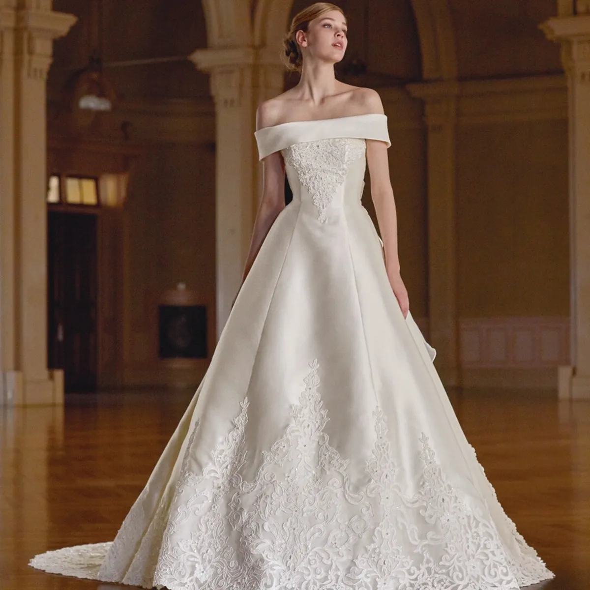 ANNA BLANCA(アンナ ブランカ)のウェディングドレス