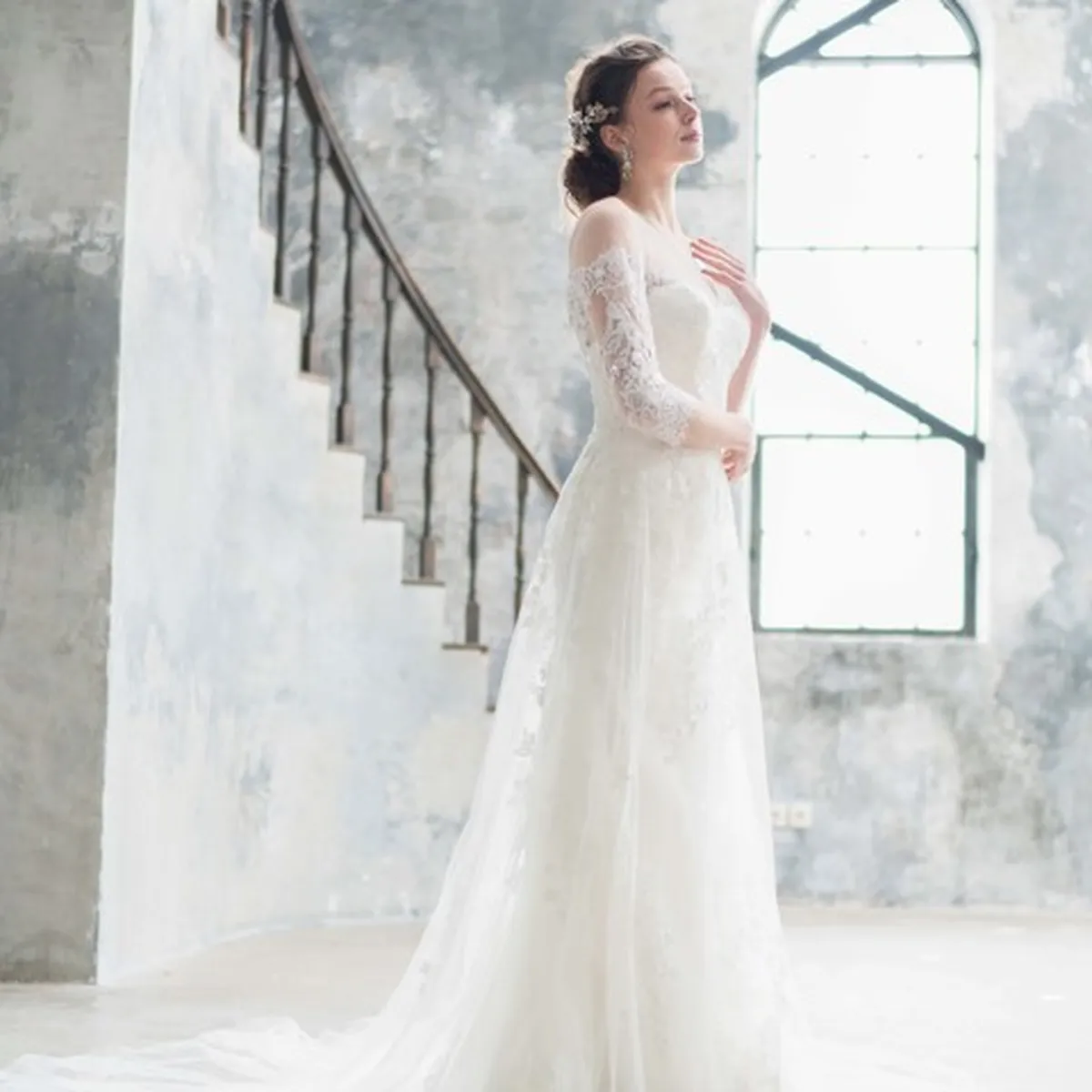 総レースの長袖スレンダードレスAN0153 by Anellita | ウェディングドレス