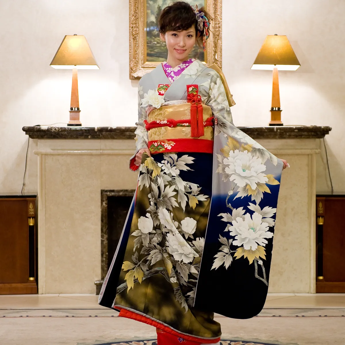 アンティーク　カラフル　引き振袖 新婦 結婚式 花嫁 挙式 引振袖　紺色 アンティーク カラフル 引き振袖 新婦 結婚式 花嫁 挙式 引振袖 紺色