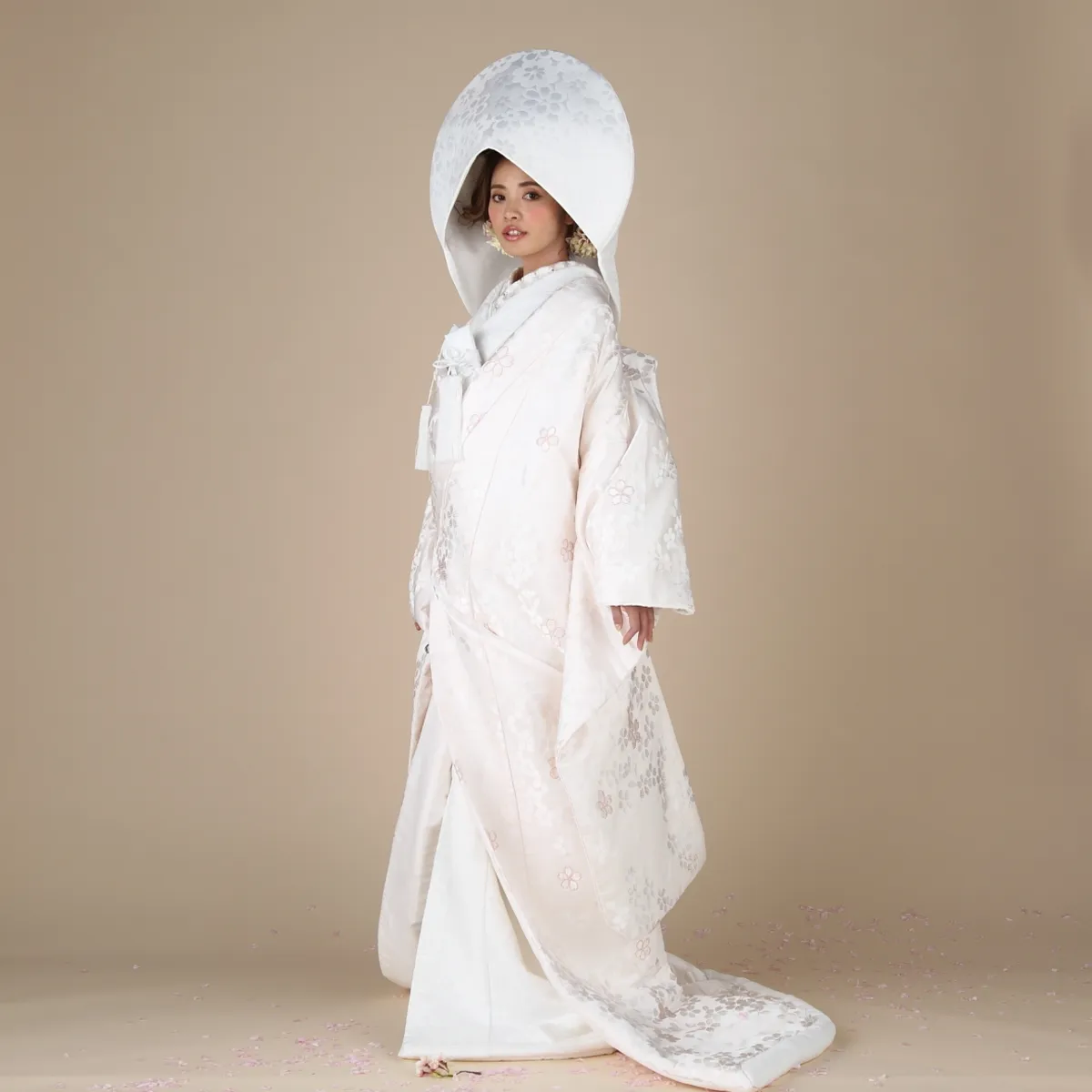 b7b62083-e767-44c2-9f5c-