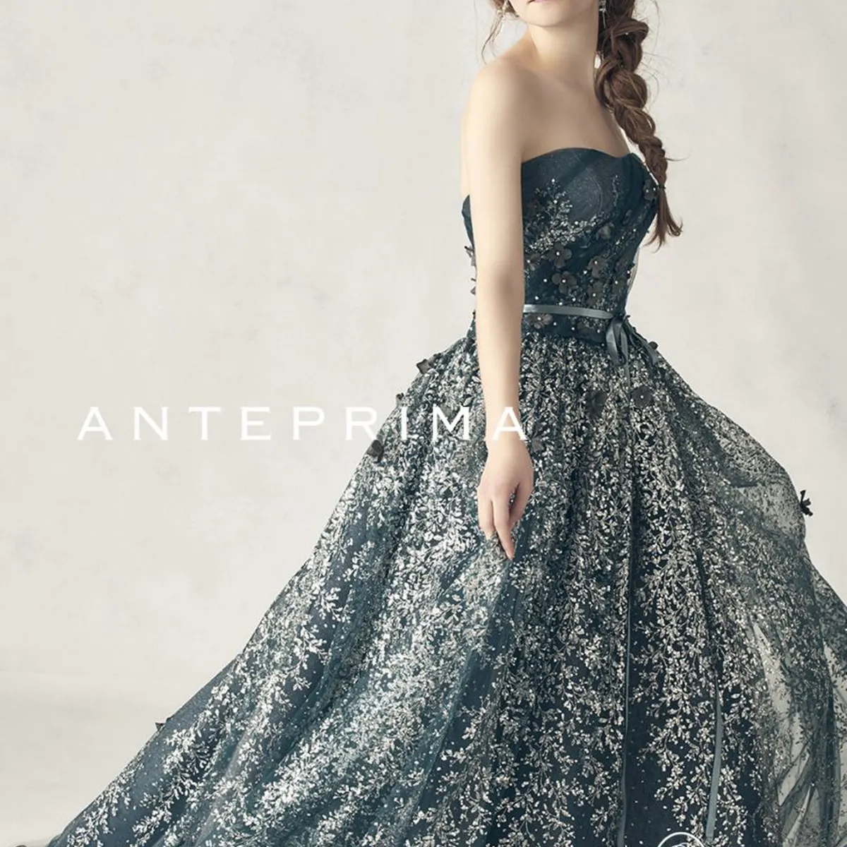 【アンテプリマ】5～9号淡いグリーンチュールを重ねたかわいいプリンセスドレス ANTEPRIMA -DRESS COLLECTION-｜静ブライダルサロン