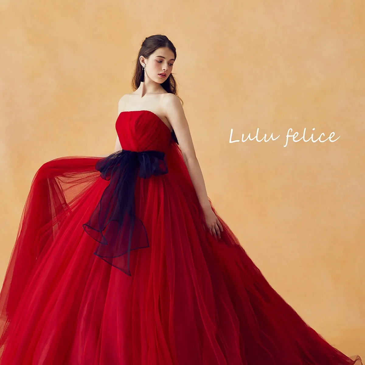 LU-0073 Red｜Lulu felice(ルルフェリーチェ)のウェディングドレス