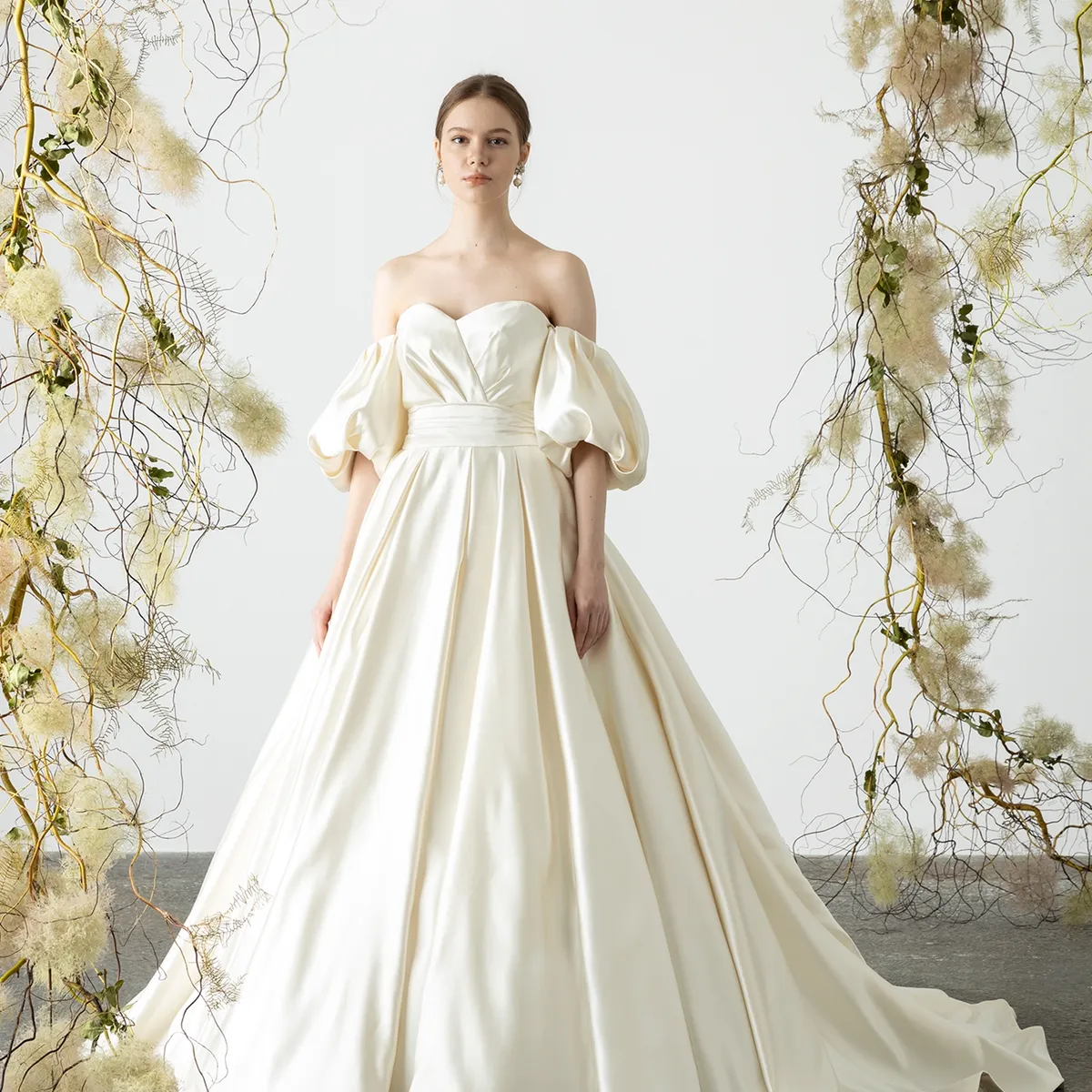ELENORE エレノア トップス 3d1c2e3e-38cc-466b-9589-
