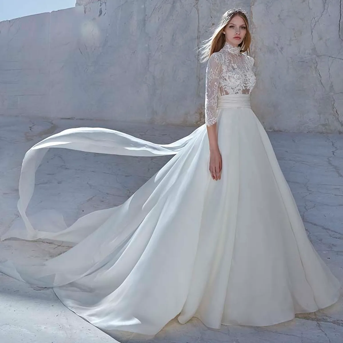 PR0033 FIORIS｜PRONOVIAS(プロノビアス)のウェディングドレス