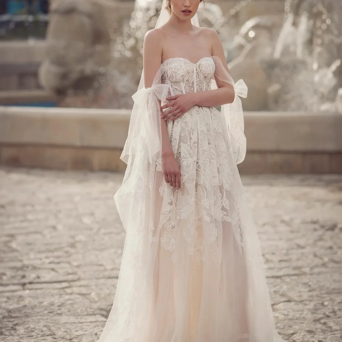 Violette｜Arava Polak(アラバ ポラック)のウェディングドレス