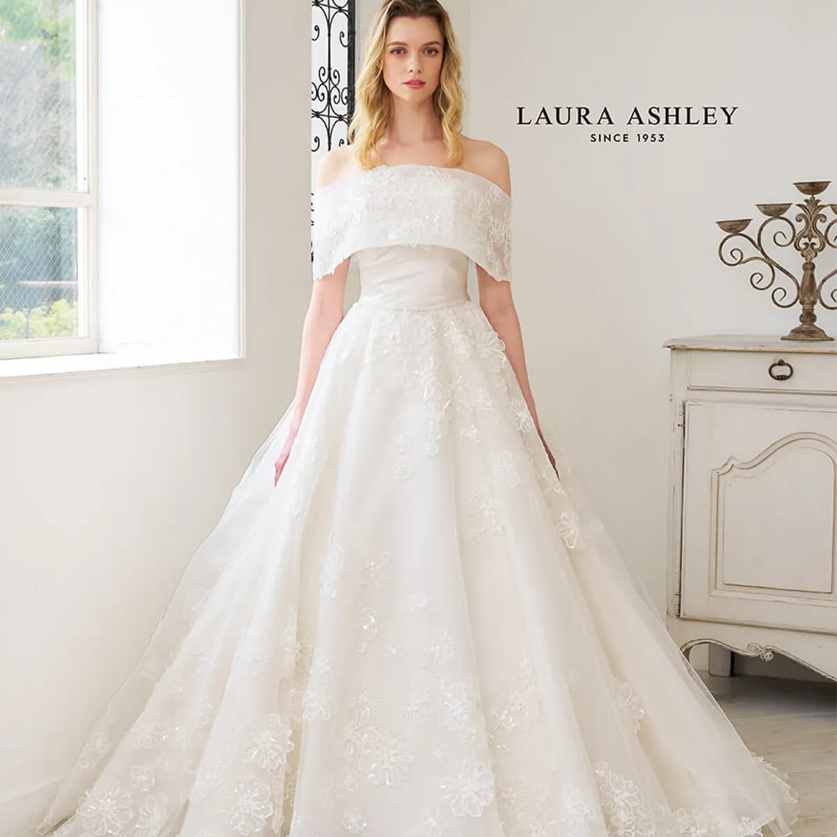 【新品】Laura Ashley Baby ドレス 結婚式 パーティ 24M 新品】Laura Ashley Baby ドレス 結婚式 パーティ 24M
