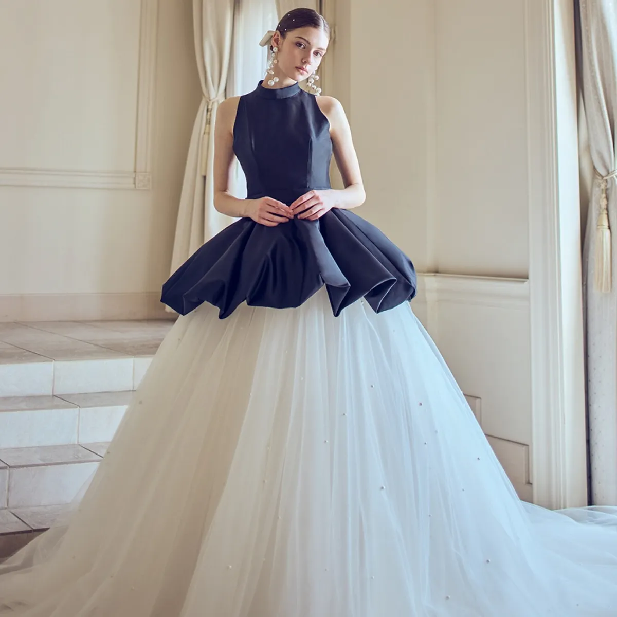 KH-9034 White+Black｜KIYOKO HATA(キヨコハタ)のウェディングドレス