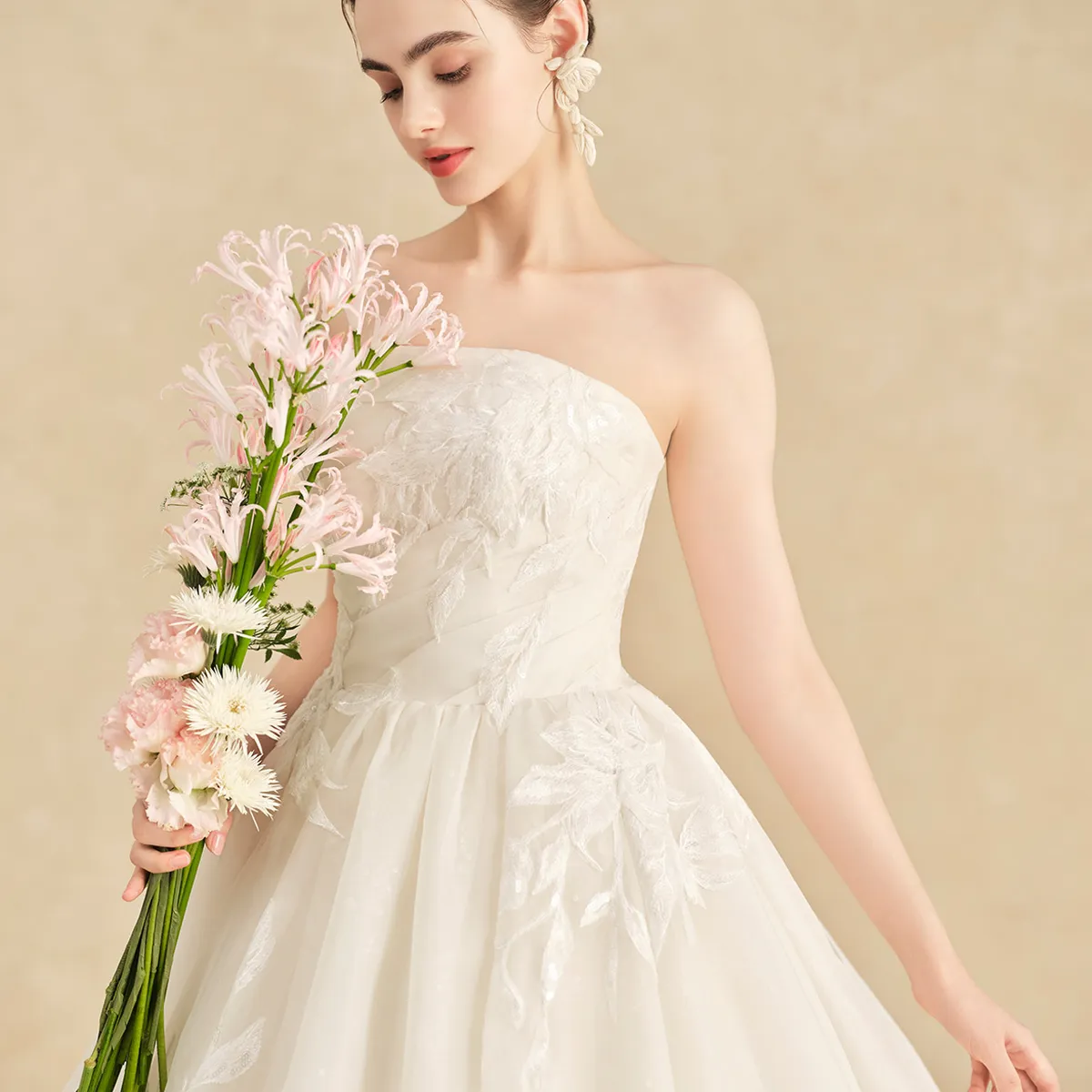 TAKAMI BRIDAL SHIGA（タカミブライダル シガ）のウェディングドレスの