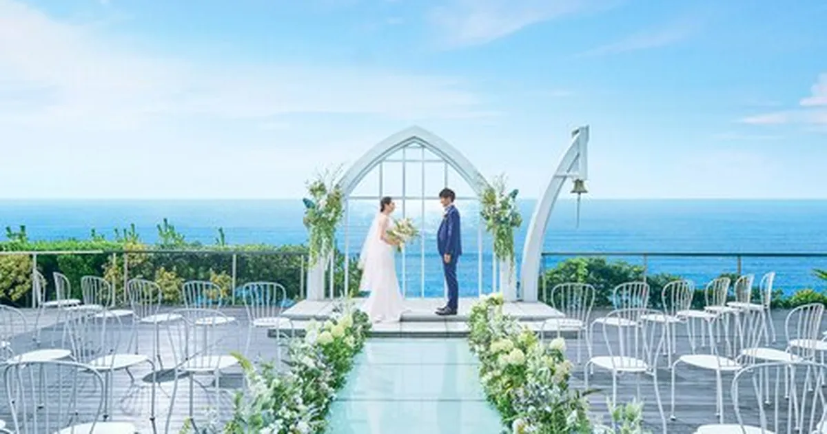 冬のお酒をすすめるミニ宴会プログラムのタキシード ユニダイン 