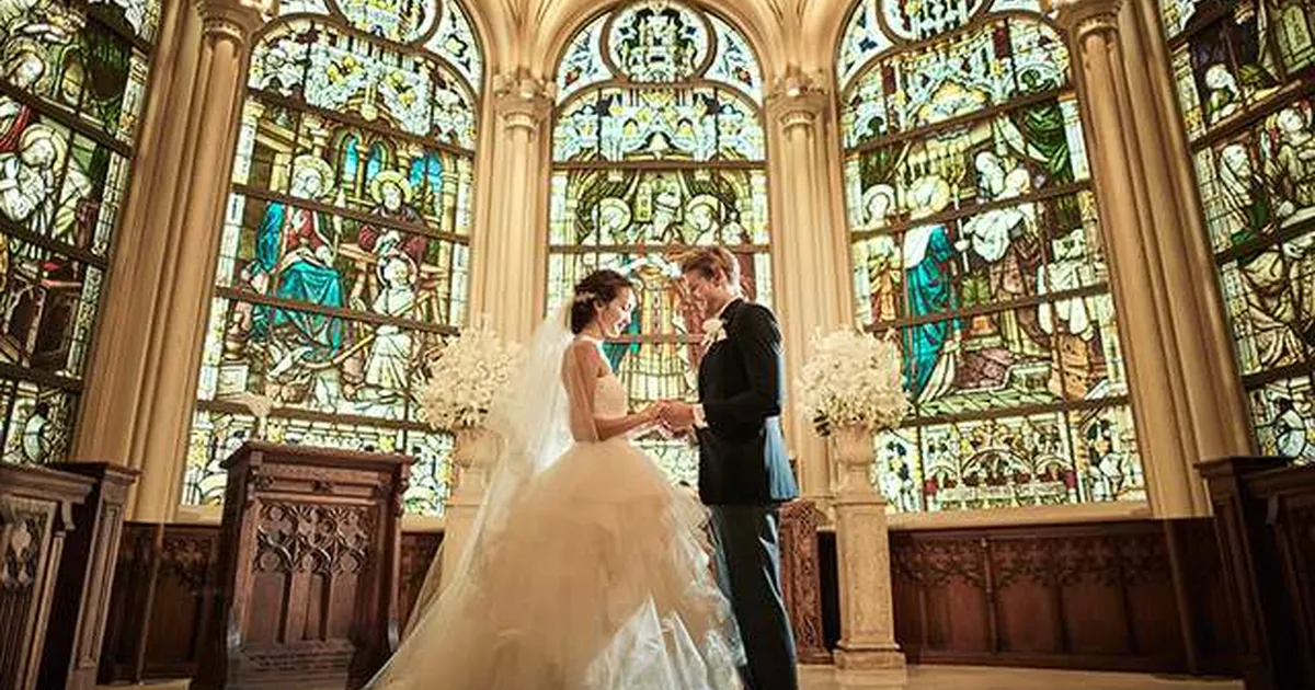 青山セントグレース大聖堂で結婚式 みんなのウェディング 青山セントグレース大聖堂で結婚式 みんなのウェディング