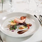 ＼週末限定特典／黒毛牛試食付！上質チャペル×アート空間見学！