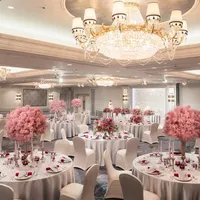 【桜 70～150名】モーヴピンクをアクセントにシックな落ち着きと女性らしさが見事に調和した、エレガントなウエディングが叶う。