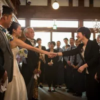 自分の大切な親友や家族の結婚式をお手伝いするように、お二人の結婚式を想い、寄り添うコンシェルジュがお待ちしております。