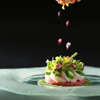 目でも楽しめる本格フレンチ