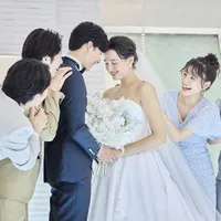 友人と共に、、、
ゲストに誓う♪人前式も人気です♪