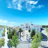 圧倒的な存在感を放つ大階段が印象的な独立型の大聖堂。バルーンリリースも人気の演出のひとつ。
