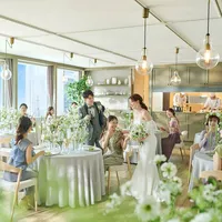 おふたりがゲストをお迎えするリラックススタイルのパーティ