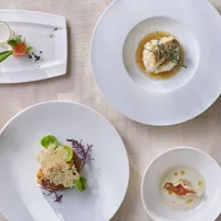 すべての皿に熊本を感じる
熊本のための新しい婚礼料理”肥後キュイジーヌ”