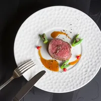 本格フレンチやお箸で召し上がれる和風テイストのコースをご用意しております。