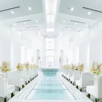 PURE WHITE CHAPEL