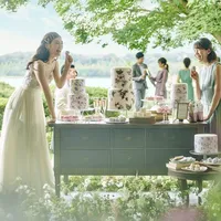 自然光溢れる会場併設のガーデンで