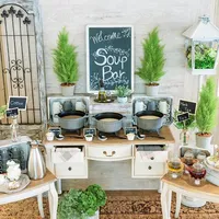 ウェルカムドリンク＆スープバーでゲストをおもてなし