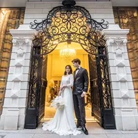 セント・ラファエロチャペル東京を象徴する黒門