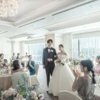 柔らかな光に包まれゲストとアットホームに過ごすパーティを