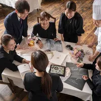 結婚式のプロフェッショナルが、あなたの特別な日をサポート。
私たちスタッフが、心温まる結婚式をお手伝いします！