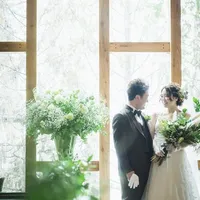 専属のスタイリスト＆ヘアメイクが当日までおふたりをサポートいたします