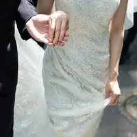 上質なドレスデザインも多く取り揃えております