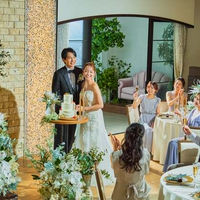 ケーキ入刀シーン