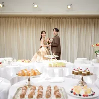 カーテンオープン前、ゲストの喜ぶ顔を期待してドキドキの瞬間･･･