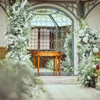 ステンドグラスがきらめく〈音のマナーホール〉