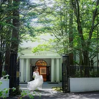 樹齢１５０年の森に佇むウェディングのための貸切邸宅