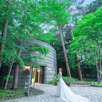 軽井沢の森の中の独立型チャペル