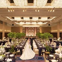 ホテルウエディングならではのスケール感を誇る上質な雰囲気の会場
