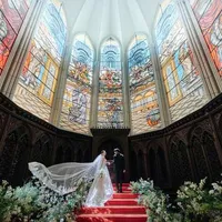 本格ステンドグラス大聖堂で想いを伝える感動の1日を