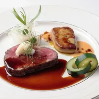 どの年代の方にも楽しんでいただける、柔らかな豪華和牛