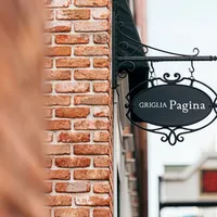 伏見駅徒歩１分の好立地なレストラン