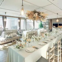 お家のリビングのような寛ぎ感じるアットホームなパーティ会場