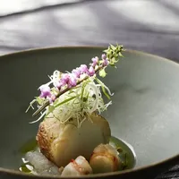 人生に数回しかないと言われる 「本当に感動する料理に出会う瞬間」をおふたりの結婚式当日であることを目指します。