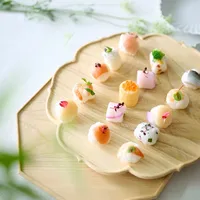お祝いの席を彩る、華やかな手毬寿司