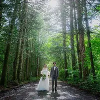 軽井沢らしい木々に囲まれたウェディング