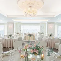 【光 50～100名様】自然光が差し込む、ナチュラルな雰囲気が人気の披露宴会場