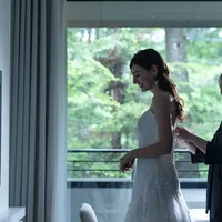 ビューティスタッフはメイクリハーサルから細やかなヒアリングを行い当日を迎える