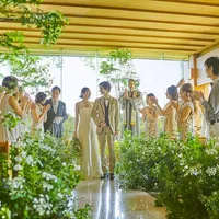 フラワーシャワーなどの演出でゲストからの祝福の声を間近に感じれます