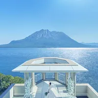 周囲の建物に遮られることなく、間近に迫力ある桜島を望む、絶好のロケーション